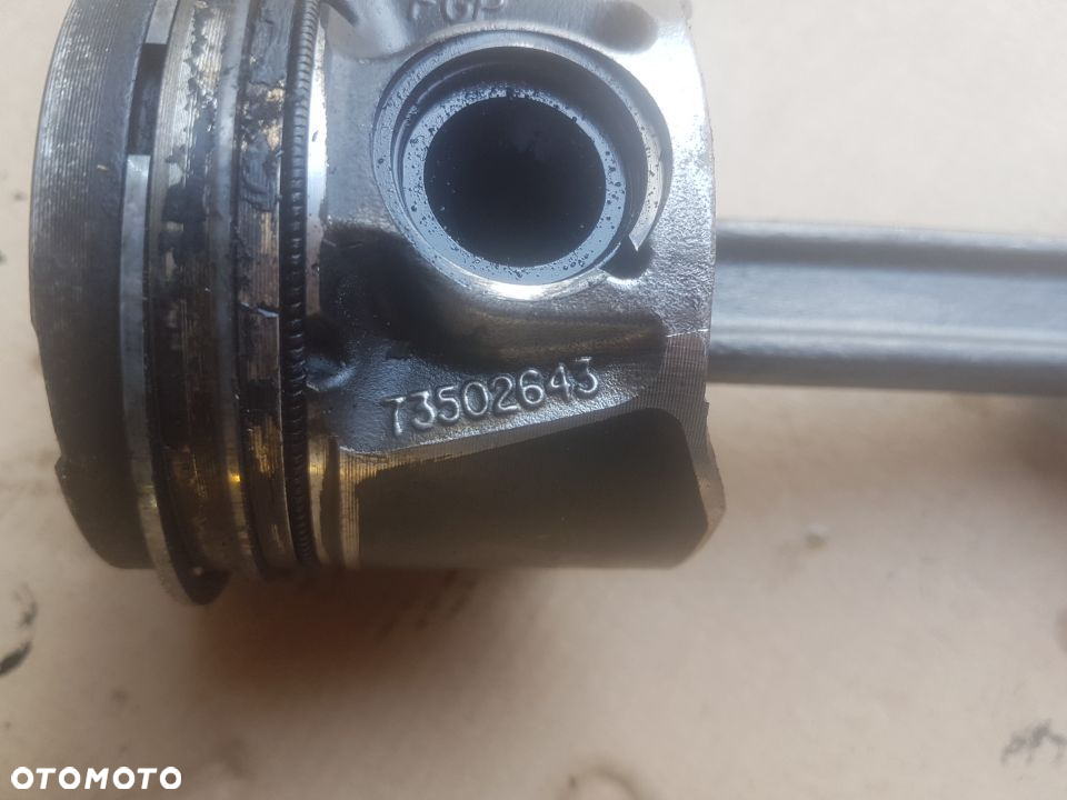 Suzuki Ignis MH 04-10 TŁOK Z KORBOWODEM KORBOWÓD 1.3 diesel DDIS Z13DT - 7