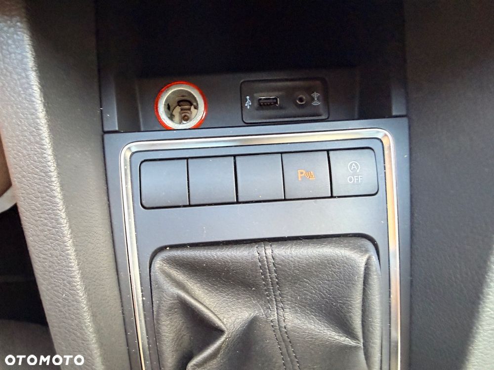 Volkswagen Jetta 2.0 TDI DPF BMT Comfortline - 28