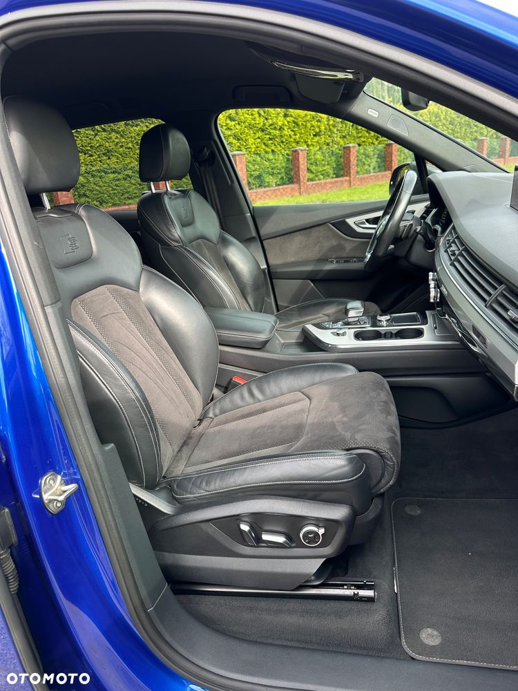Audi SQ7 4.0 TDI Quattro Tiptr - 24