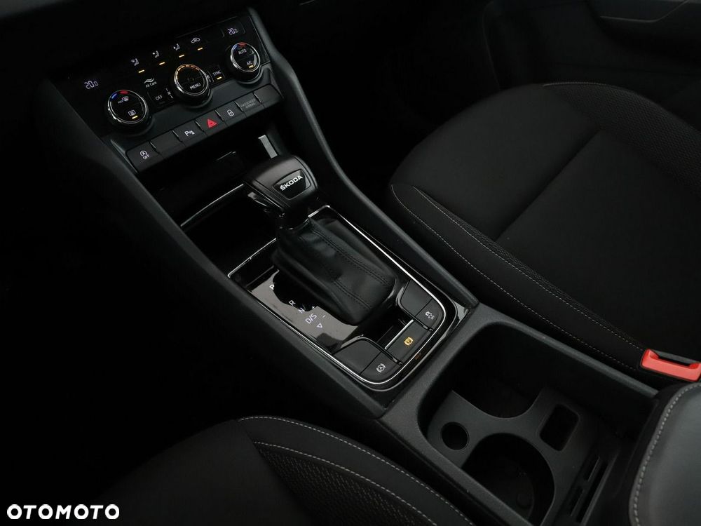 Skoda Karoq 2.0 TDI SCR DSG Style - 30