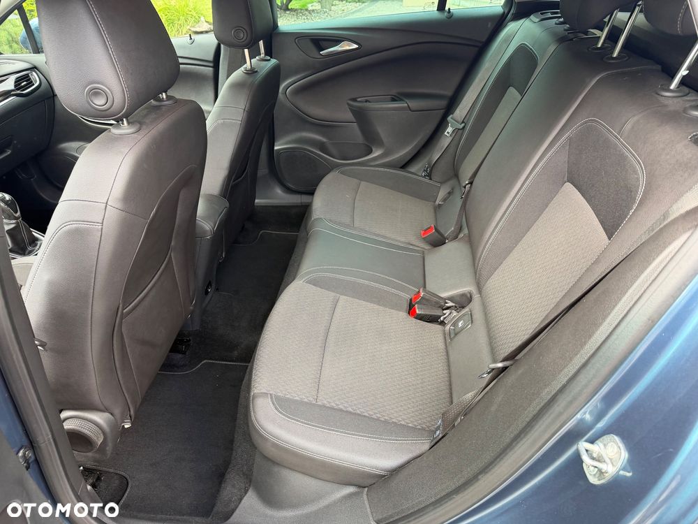 Opel Astra 1.4 Turbo Innovation - 14