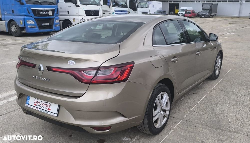 Renault Megane TCE GPF Life - 8