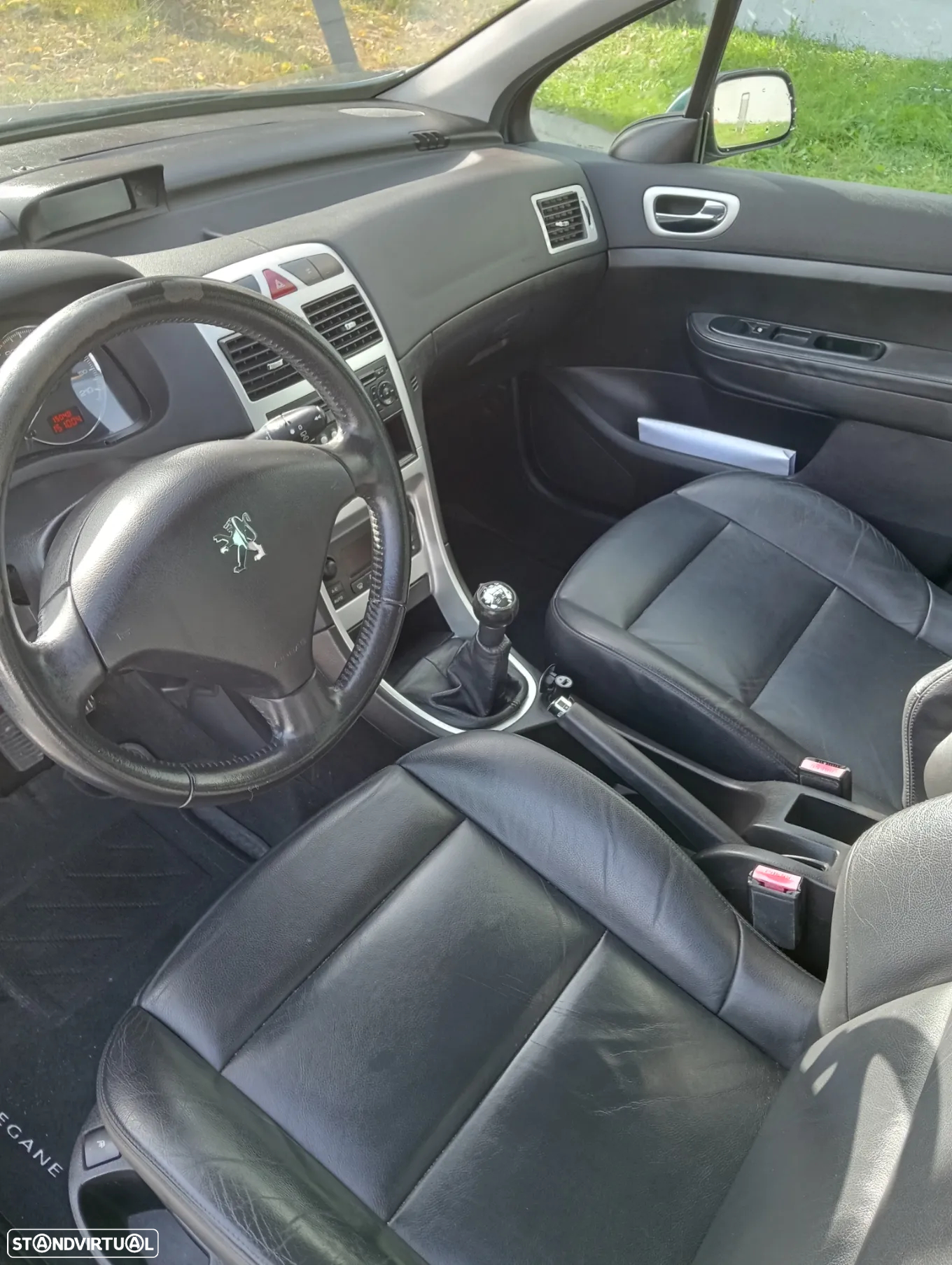 Peugeot 307 SW 1.6 HDi FAP Executive - 14