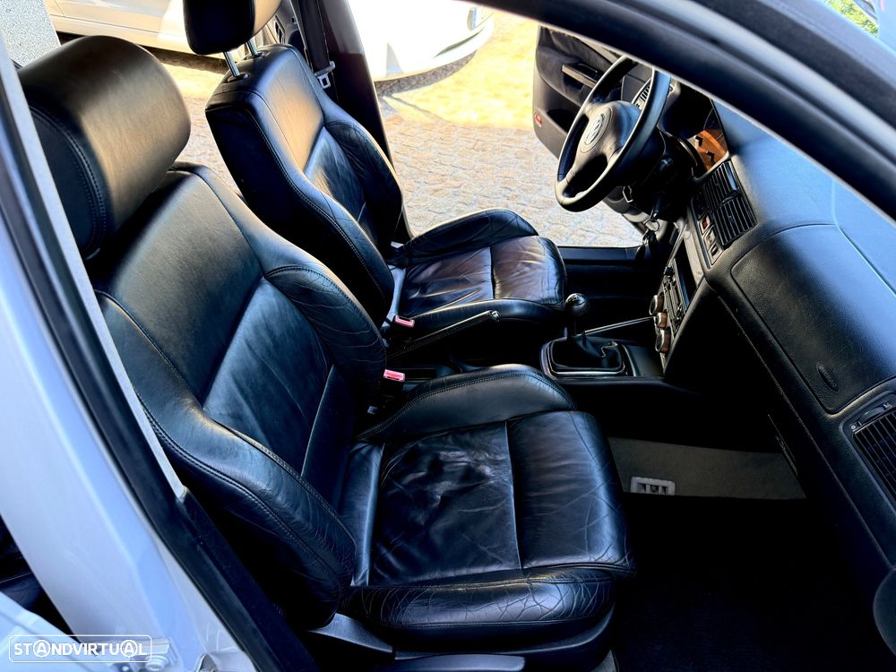 VW Golf 1.9 TDi Highline - 52