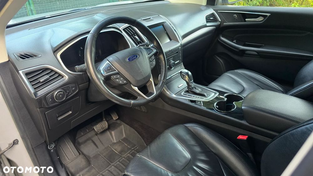 Ford Edge - 10