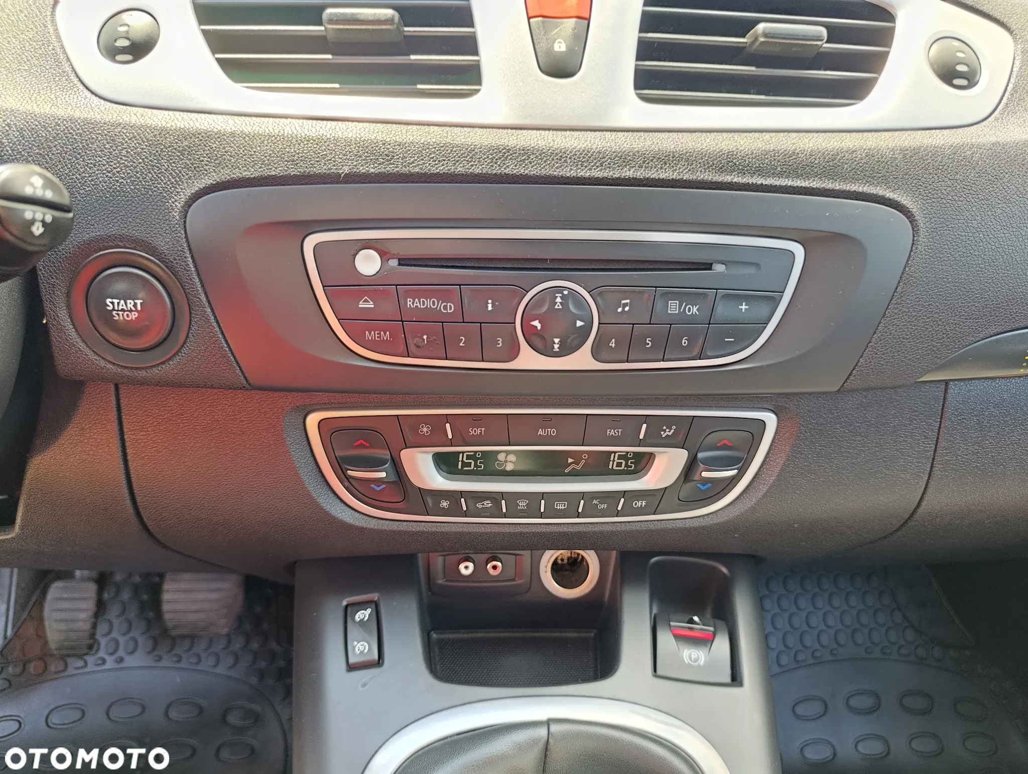 Renault Scenic 1.4 16V TCE Expression - 22
