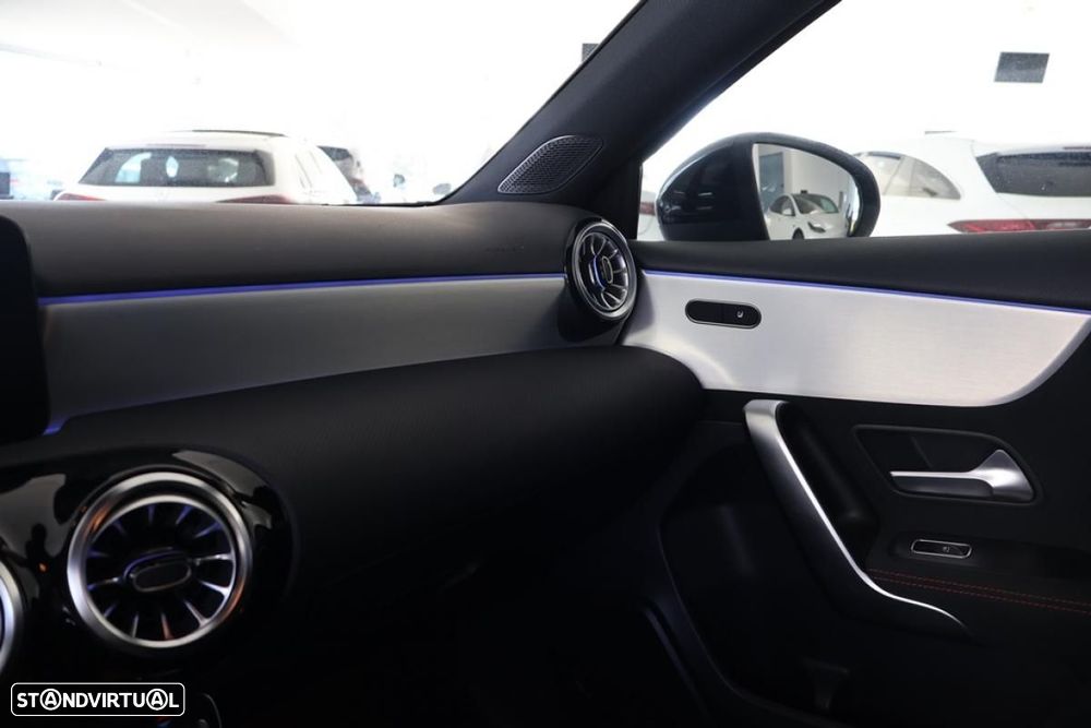 Mercedes-Benz A 250 e - 28