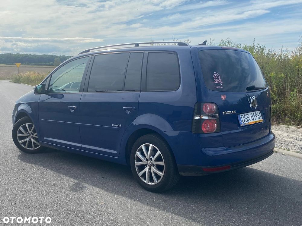Volkswagen Touran 1.4 TSI Conceptline - 3