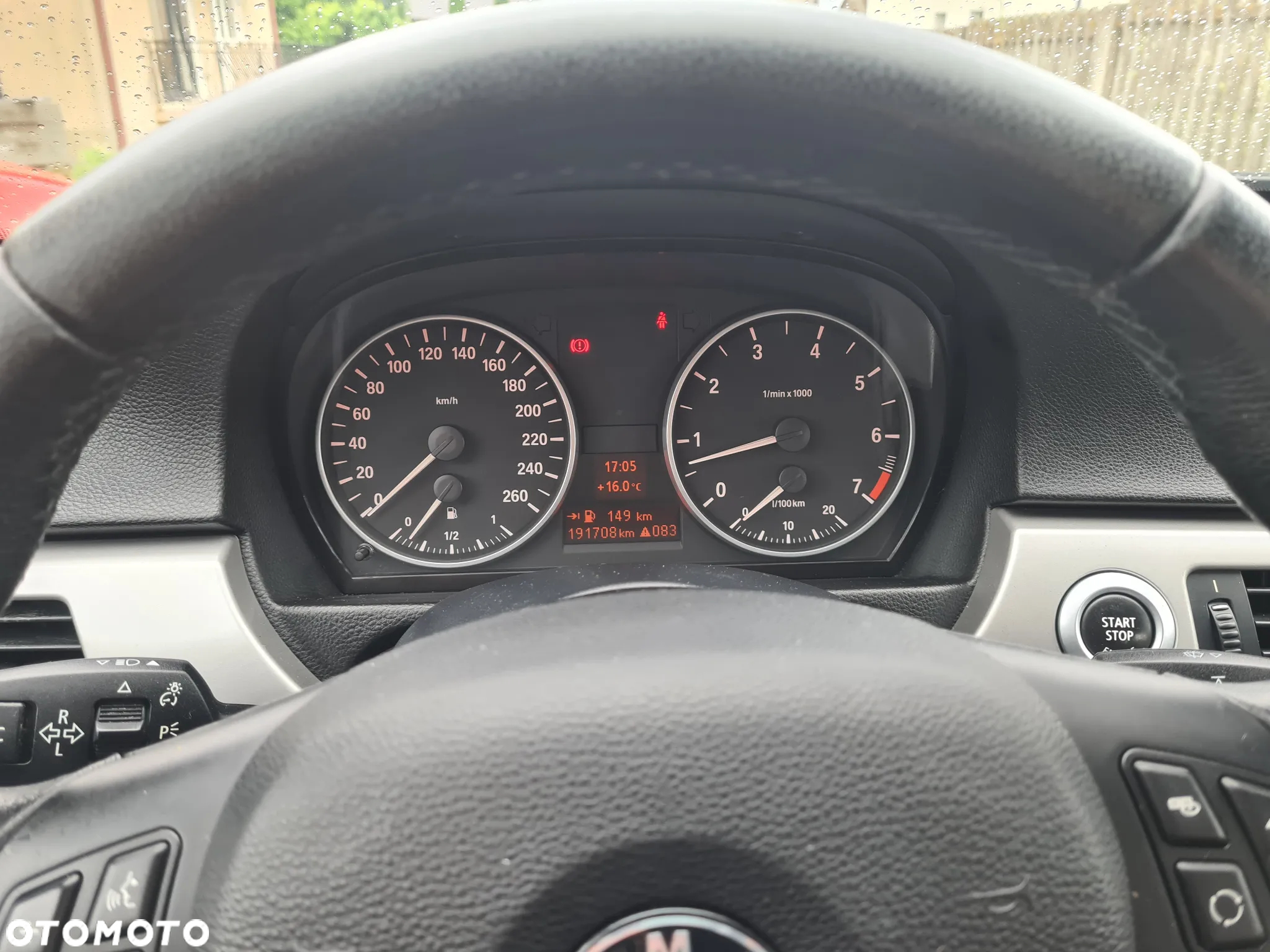 BMW Seria 3 318i - 9