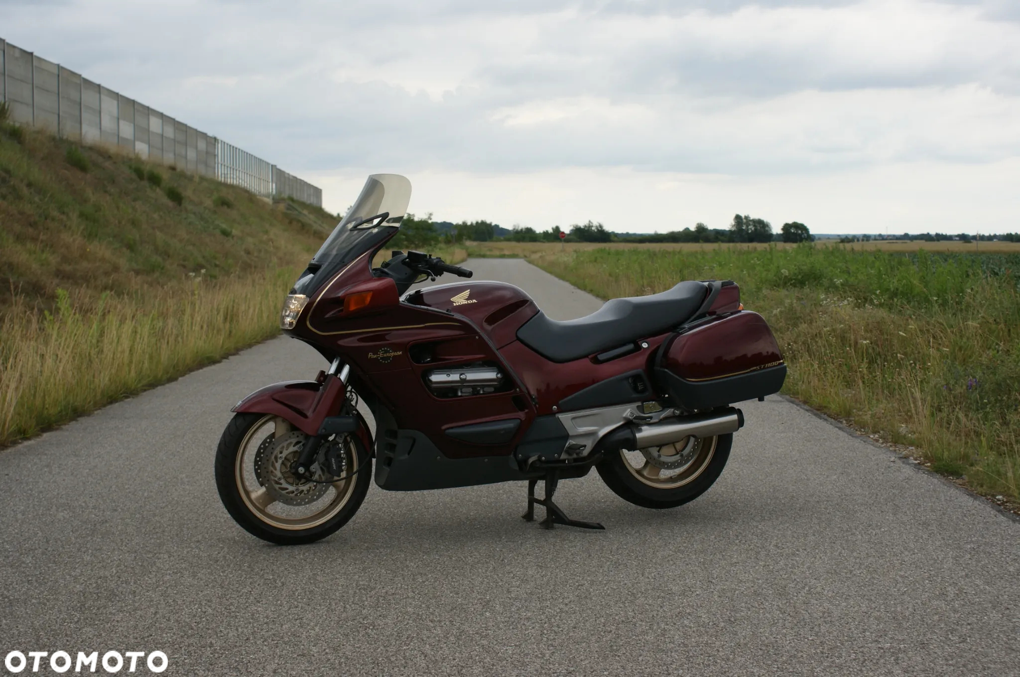 Honda ST - 2