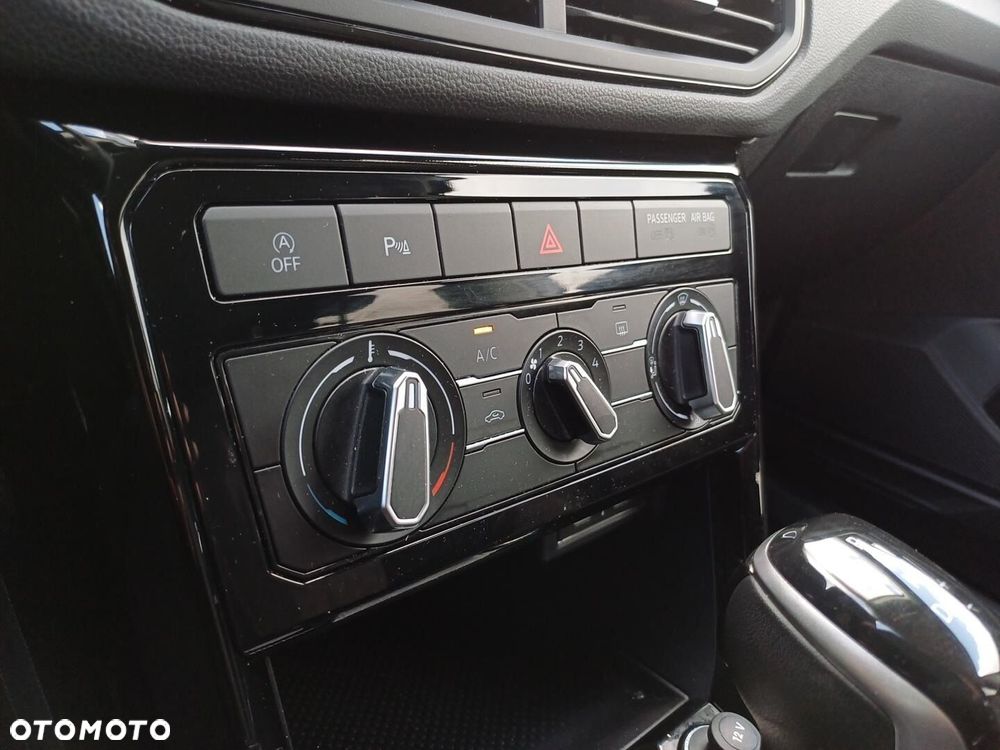 Volkswagen T-Cross 1.0 TSI Life DSG - 25