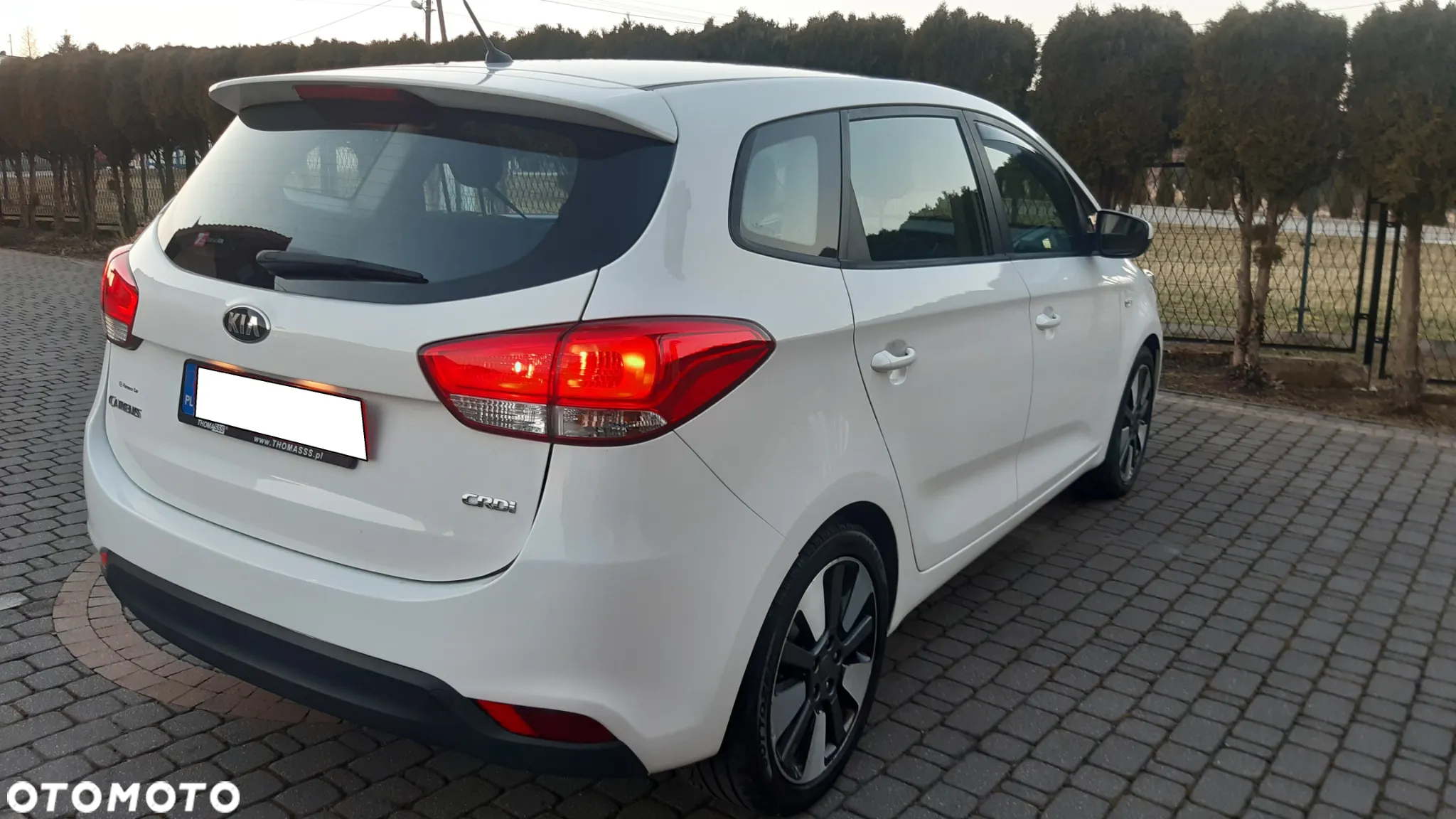 Kia Carens 1.7 CRDi L - 10