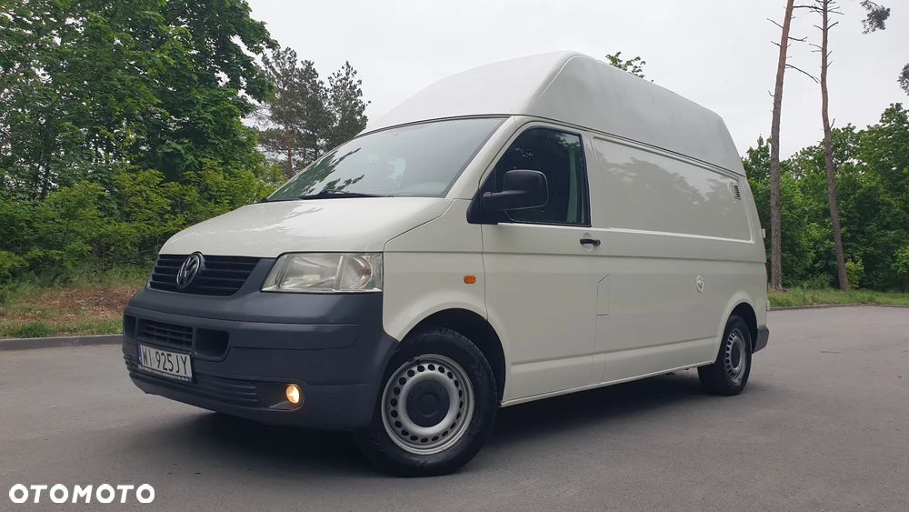 Volkswagen Transporter Caravelle Kurz (5.Si.) - 2