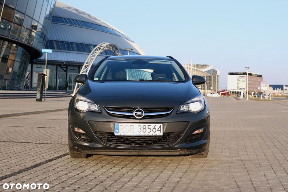 Opel Astra 1.7 CDTI DPF Cosmo - 9