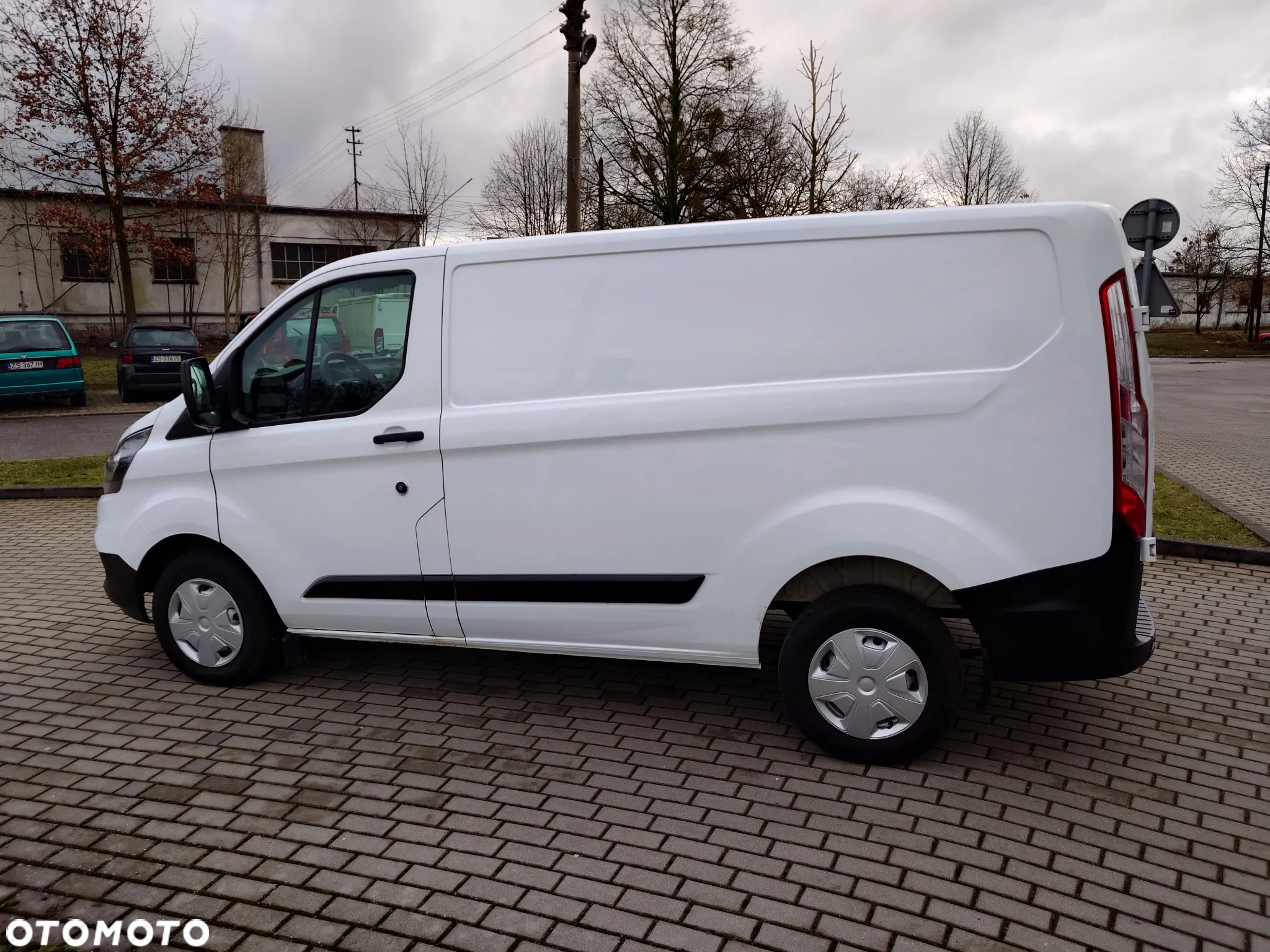 Ford Transit Custom - 28