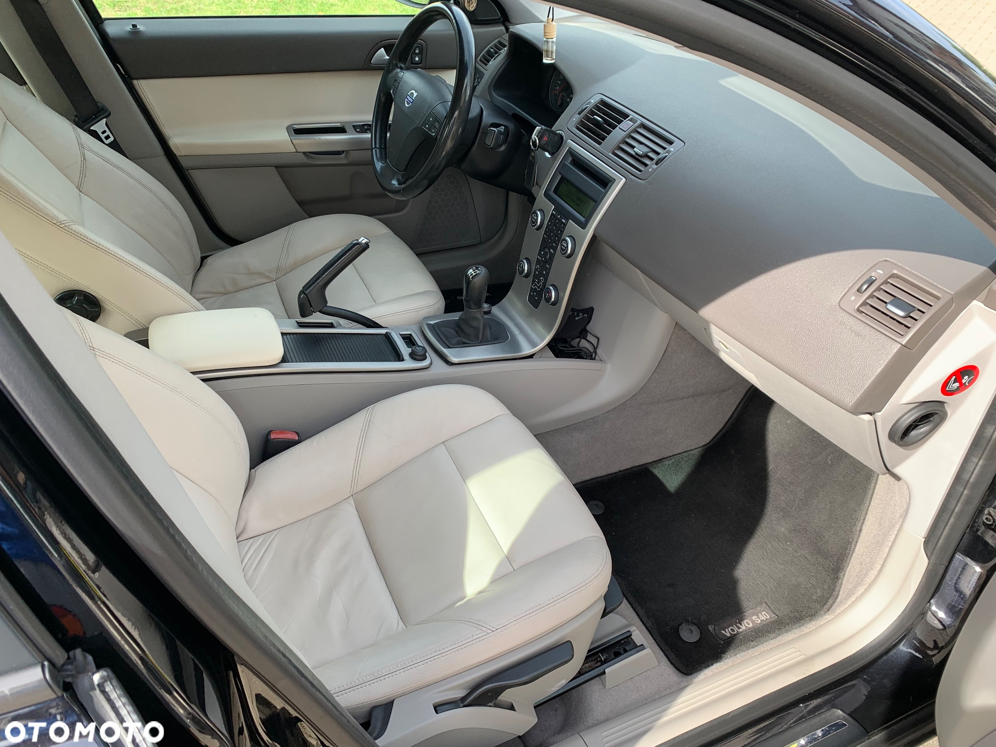 Volvo S40 2.0D - 13