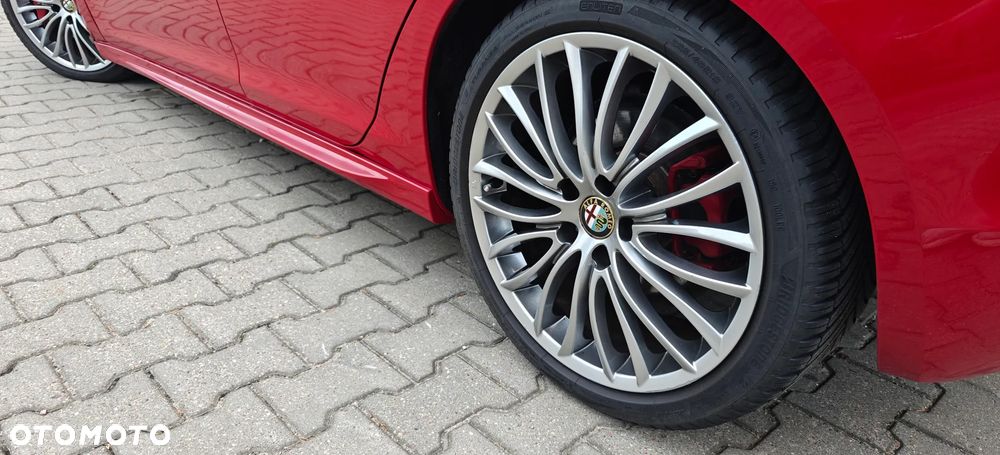 Alfa Romeo Giulietta 2.0 JTDM 16V - 10