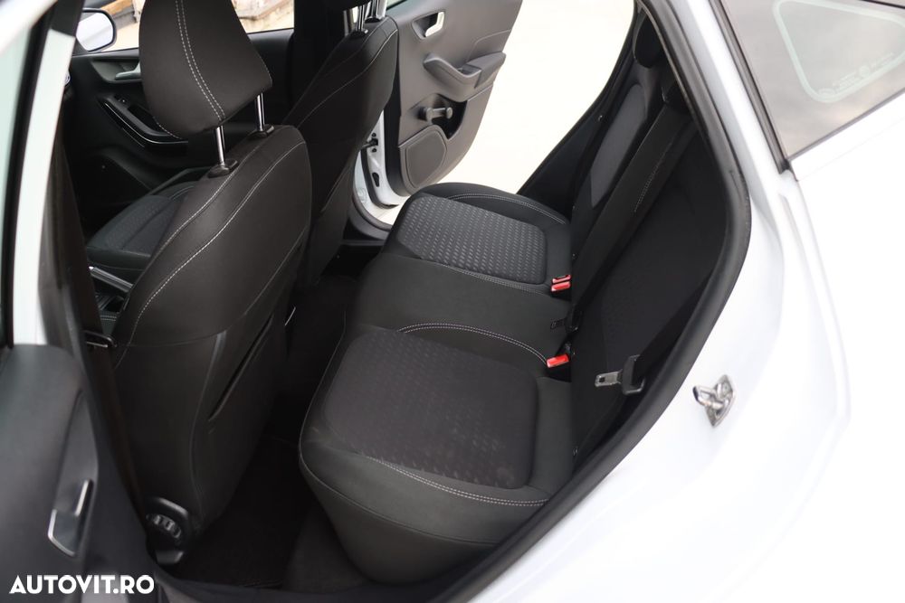 Ford Fiesta 1.5 TDCi S&S TITANIUM - 11