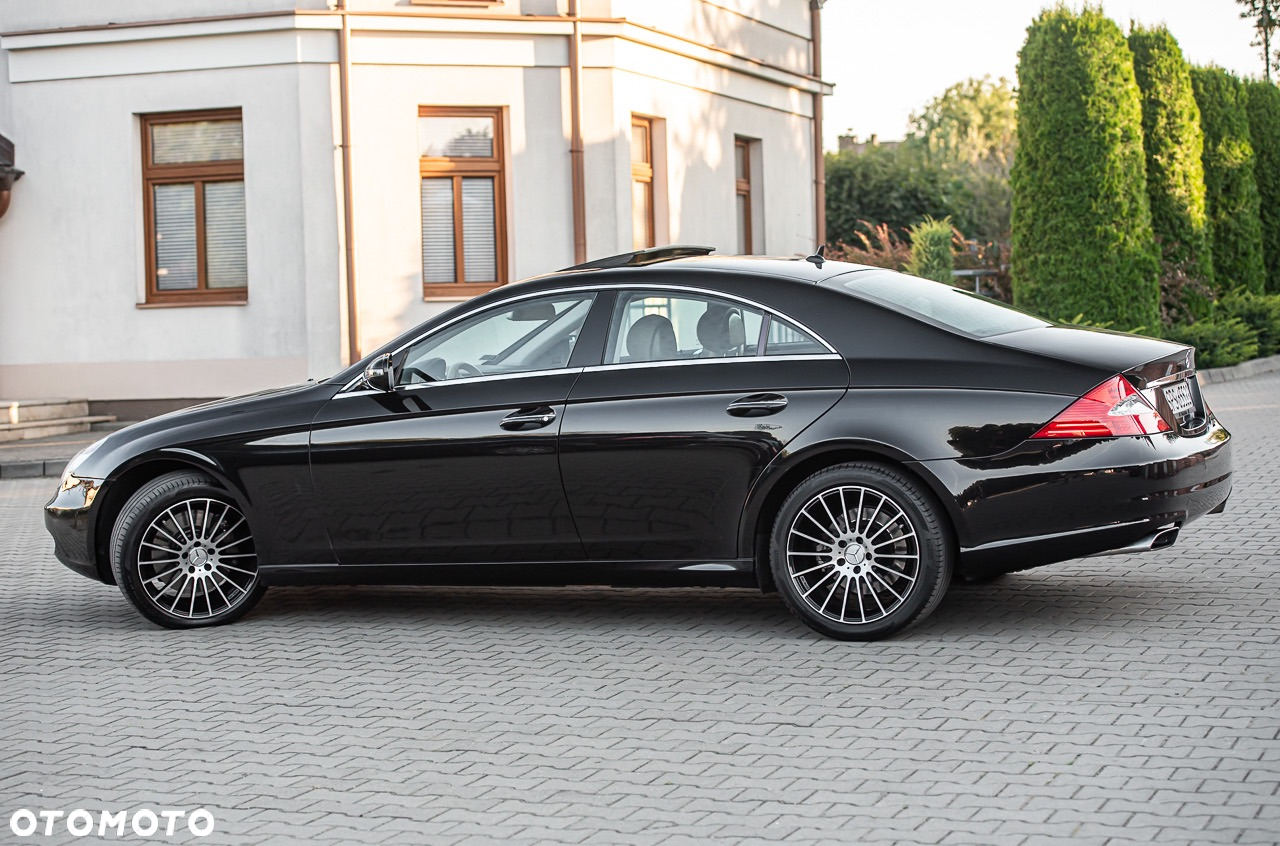 Mercedes-Benz CLS 500 - 12