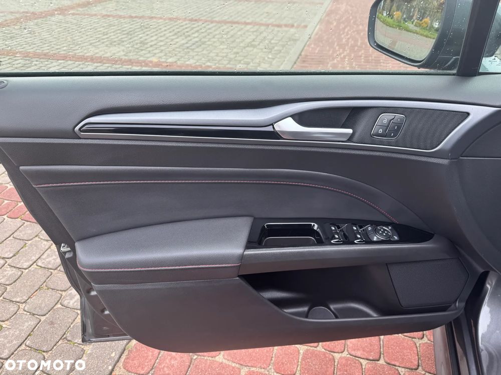 Ford Mondeo 2.0 TDCi ST-Line PowerShift - 11