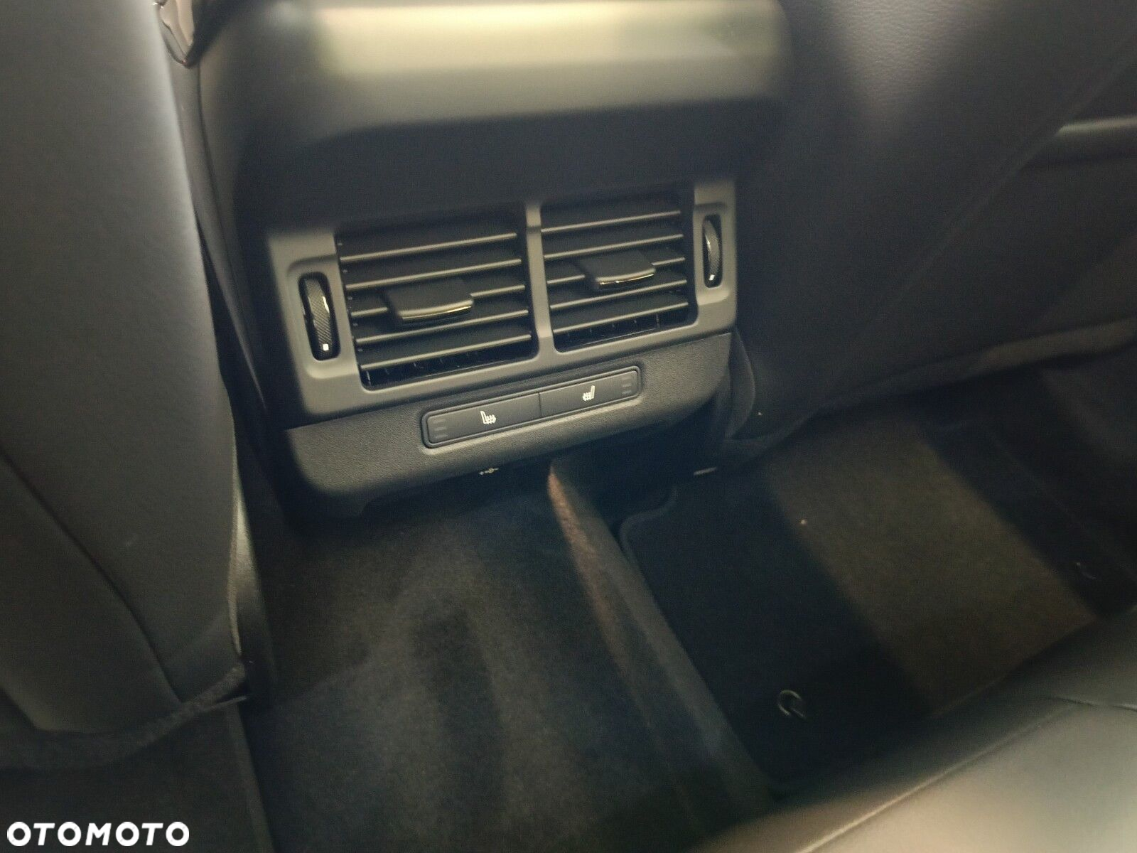 Land Rover Range Rover Evoque - 33