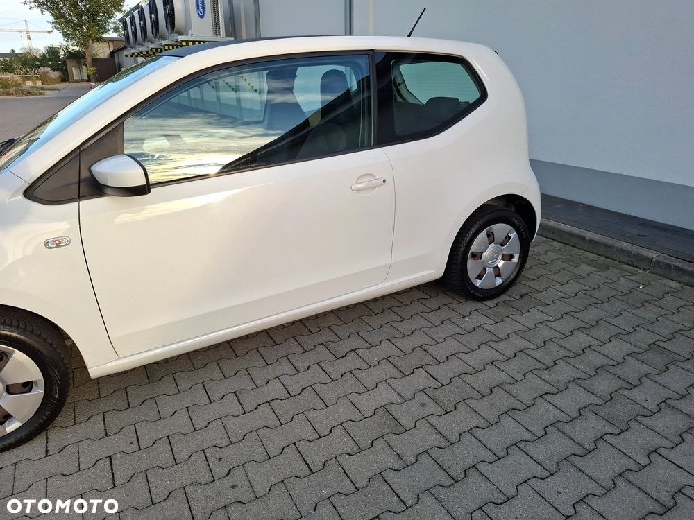 Volkswagen up! United - 7