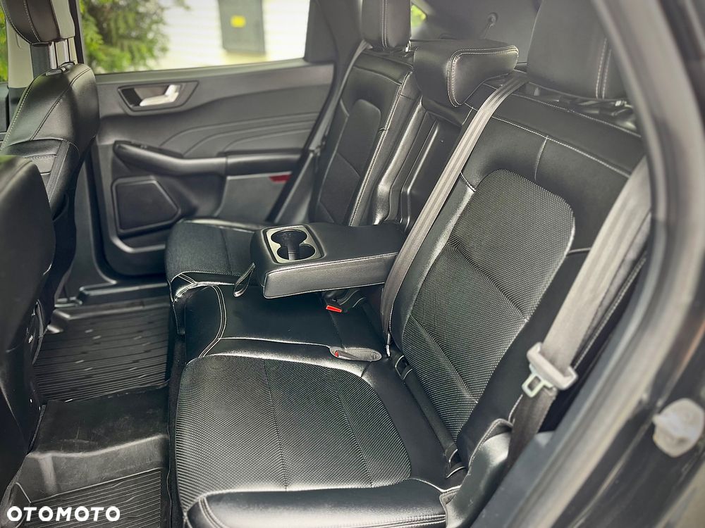 Ford Kuga 2.5 FHEV FWD Titanium X - 13