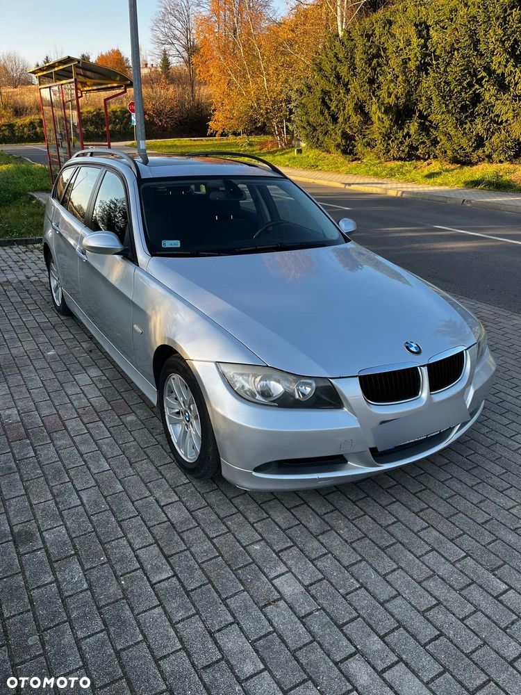 BMW Seria 3 318i - 3