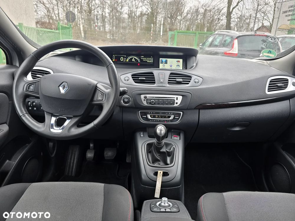 Renault Grand Scenic - 23