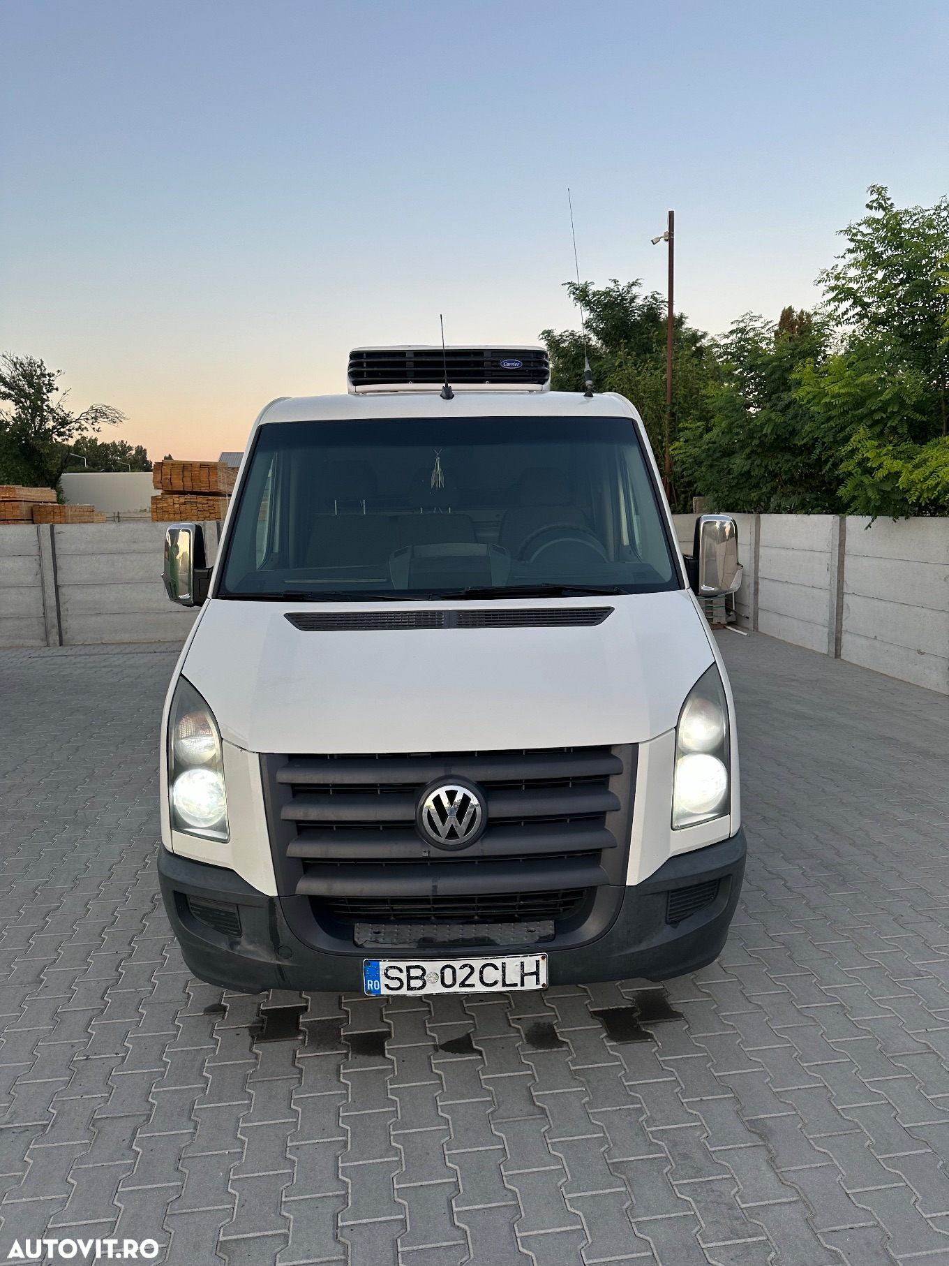 Volkswagen Crafter - 2