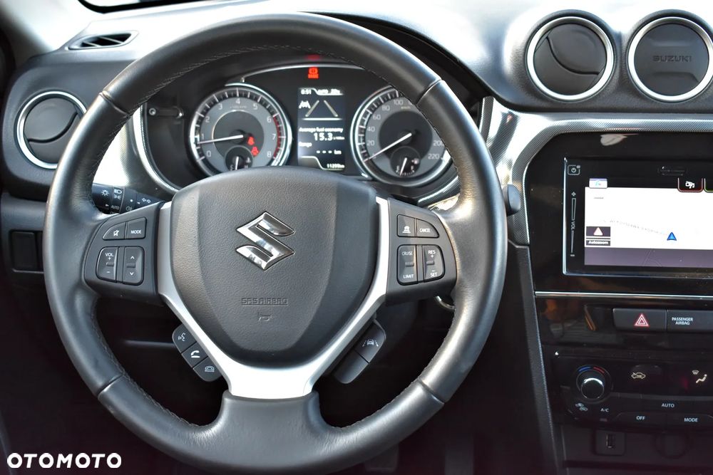 Suzuki Vitara 1.4 Boosterjet mHEV Elegance 4WD - 29