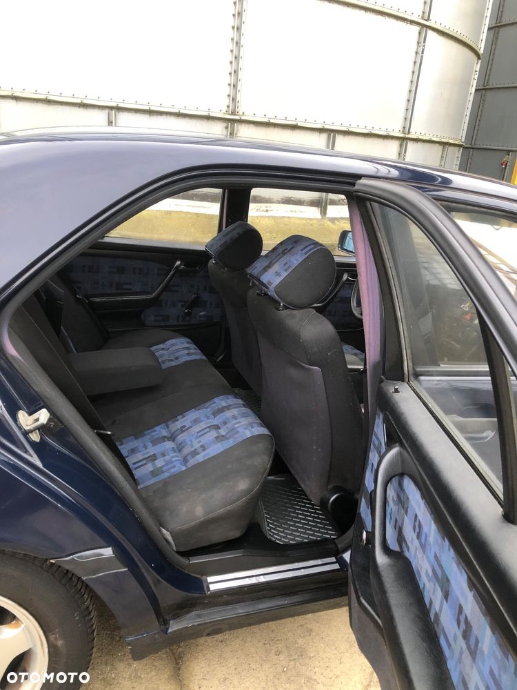 Mercedes-Benz Klasa C 250 D Turbo Elegance - 11