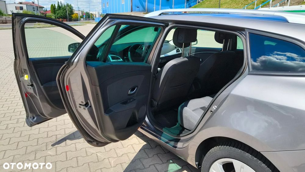 Renault Megane TCe 130 Dynamique - 8