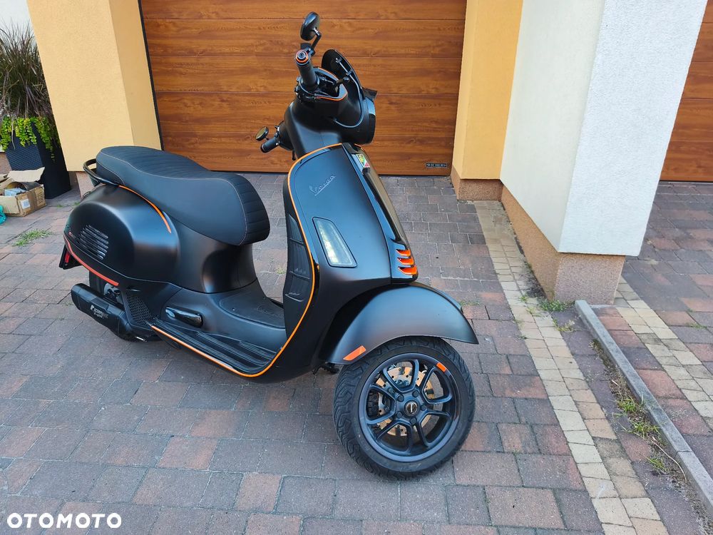 Vespa GTS - 2