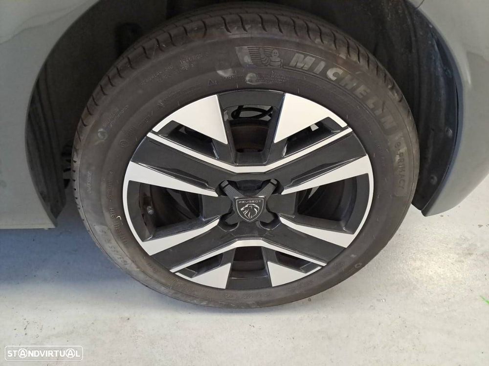 Peugeot 208 1.2 PureTech Allure EAT8 - 11
