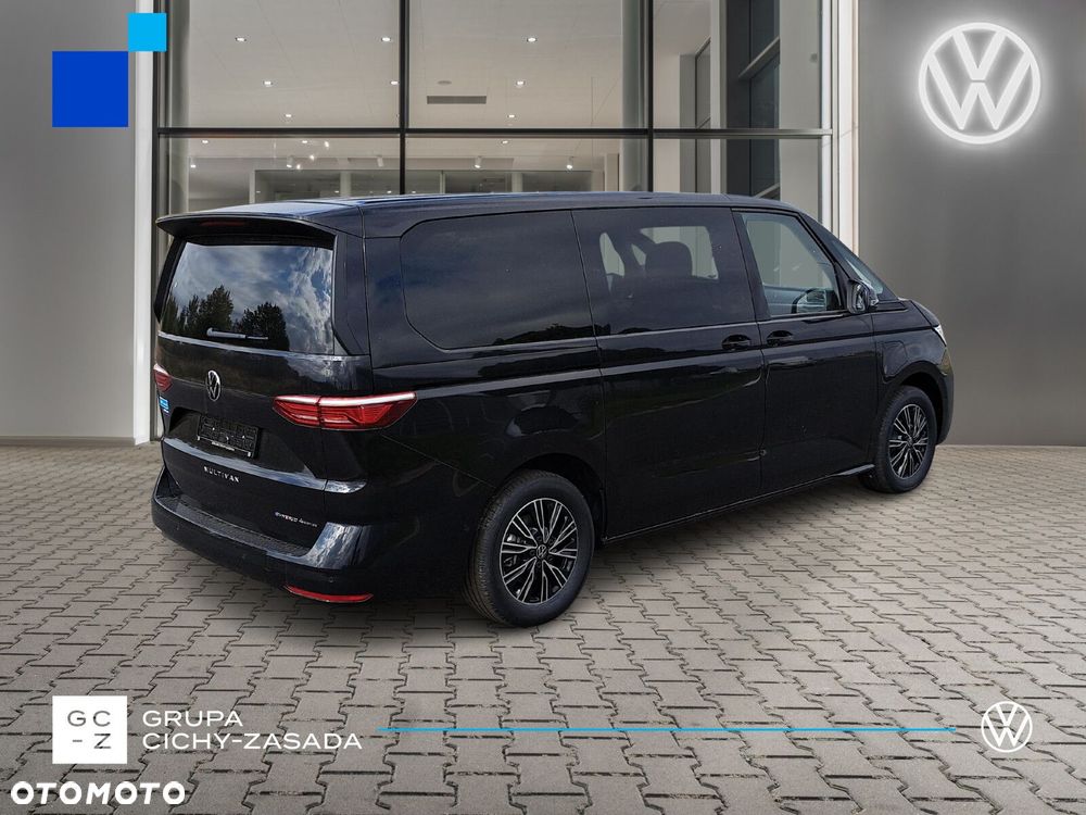 Volkswagen Multivan - 5