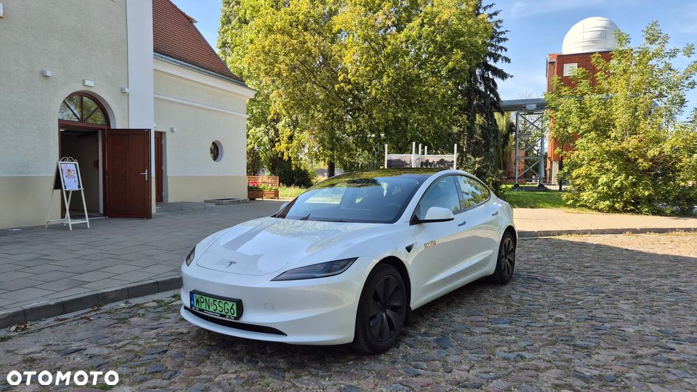 Tesla Model 3 Long Range AWD Premium - 1
