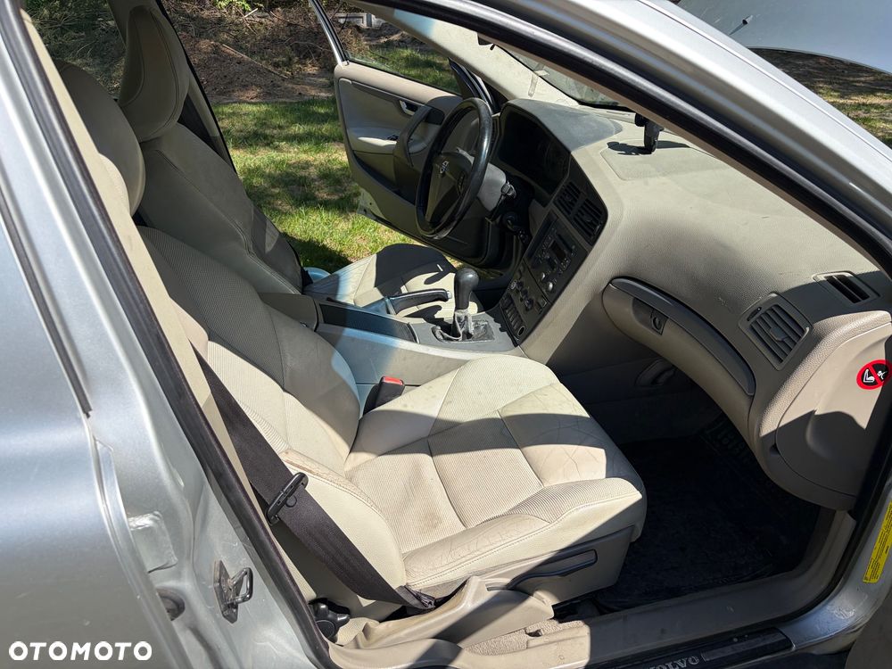 Volvo S60 2.4 D5 - 9