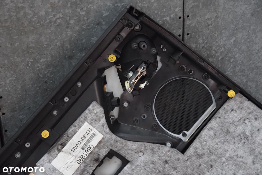 JEEP GRAND CHEROKEE WJ BOCZEK LEWY PRAWY TYŁ KPL. - 27