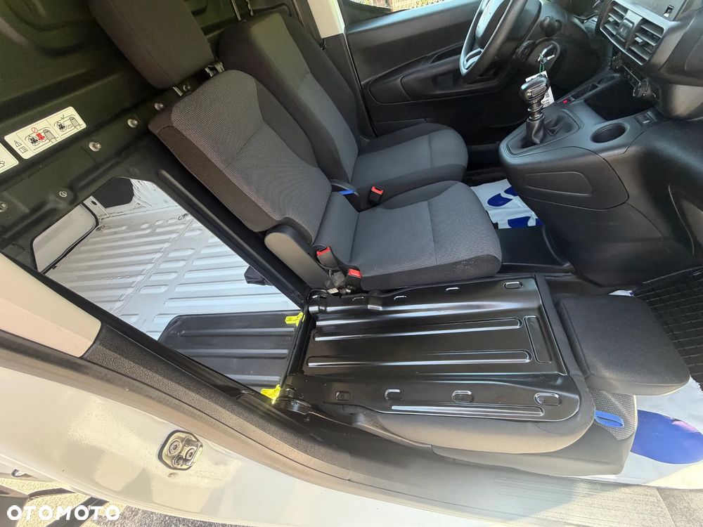 Citroën BERLINGO - 16