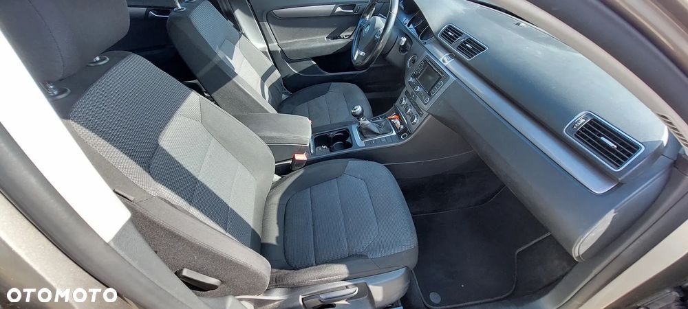 Volkswagen Passat 1.6 TDI BlueMotion - 13