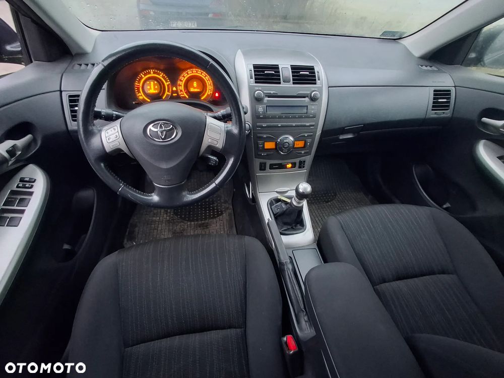 Toyota Corolla 2.0 D-4D Prestige - 8