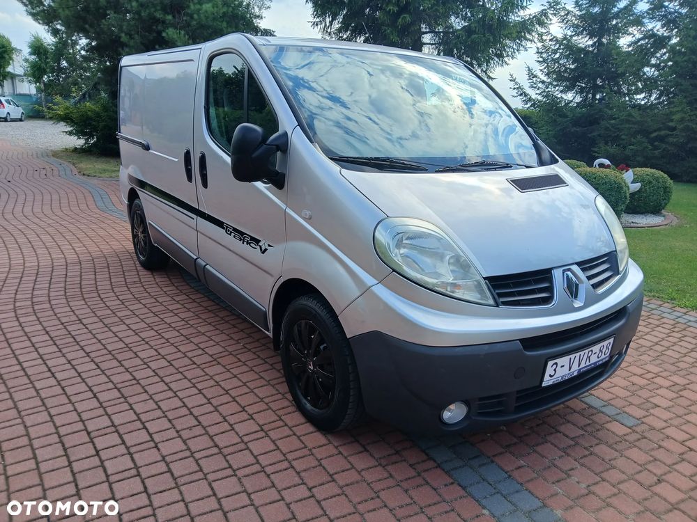 Renault TRAFIC - 1