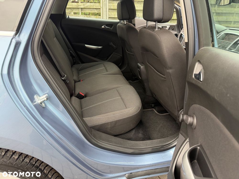 Opel Astra 1.6 Automatik Design Edition - 6