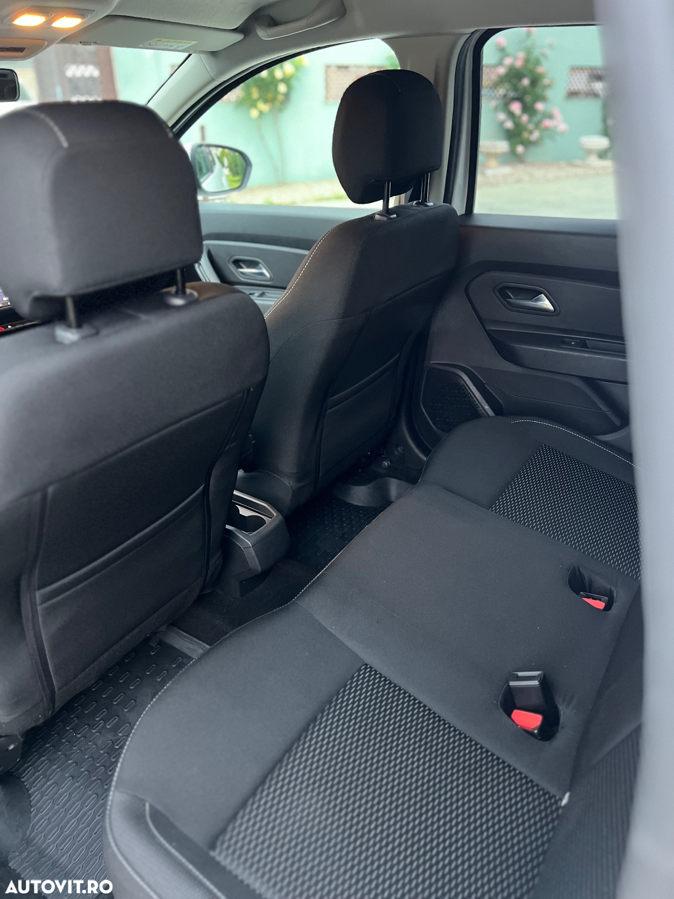 Dacia Duster ECO-G 100 Prestige Plus - 8