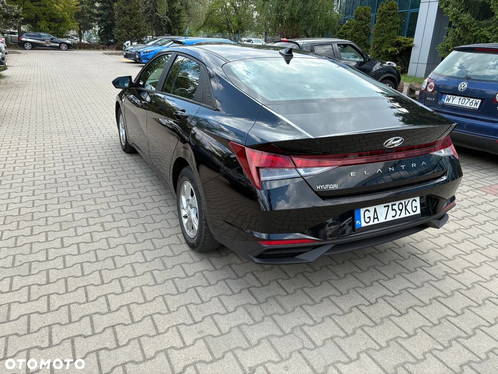 Hyundai Elantra 1.6 Modern CVT - 4