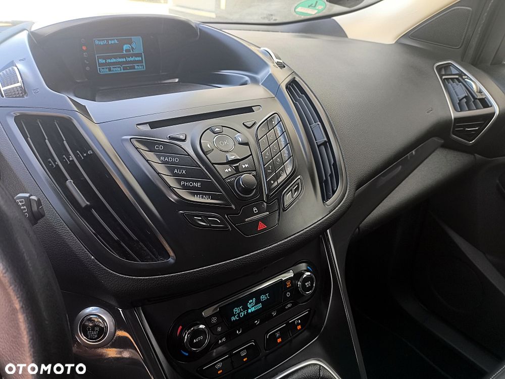 Ford Kuga 2.0 TDCi 2x4 Titanium - 39