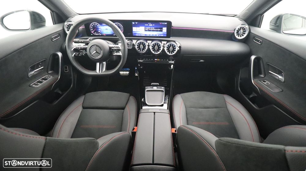 Mercedes-Benz A 250 e AMG Line - 14
