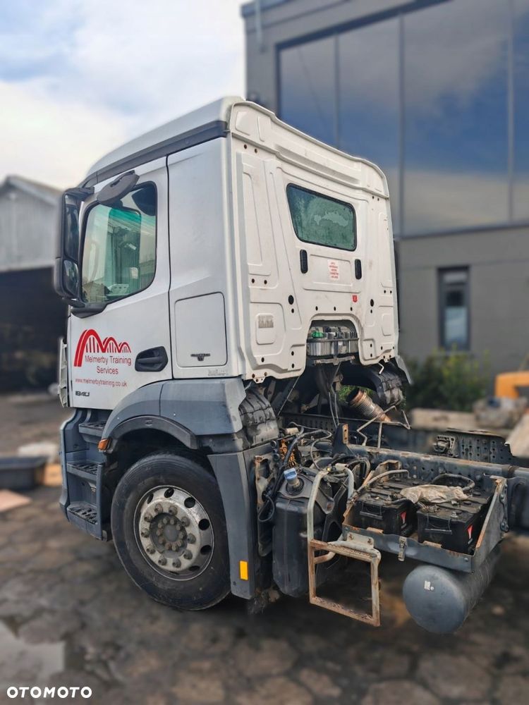 KABINA BETONIARKA MERCEDES ACTROS / ANTOS / AROCS - 6