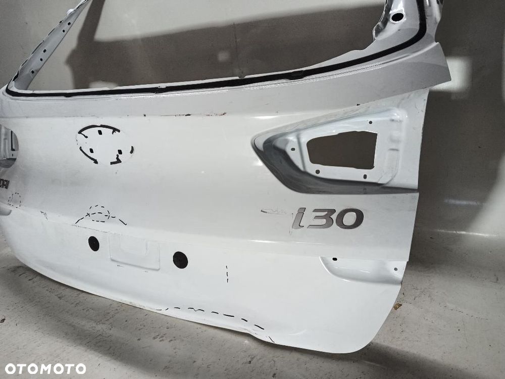 TYLNA KLAPA BAGAŻNIKA HYUNDAI I30 III TYLNA KLAPA BAGAŻNIKA HYUNDAI I30 - 3